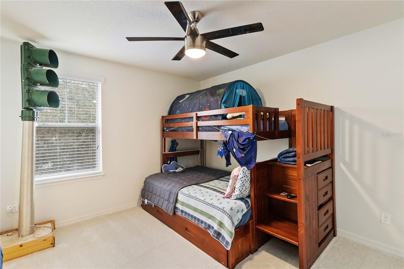 6025 Roseate Spoonbill Dr