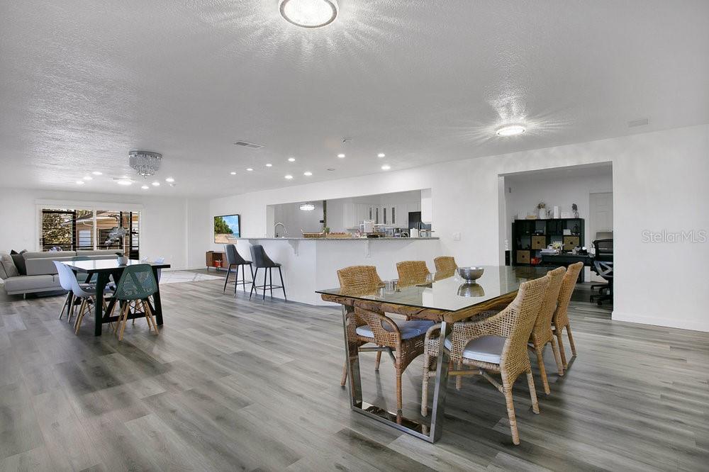 255 Deer Isle Dr