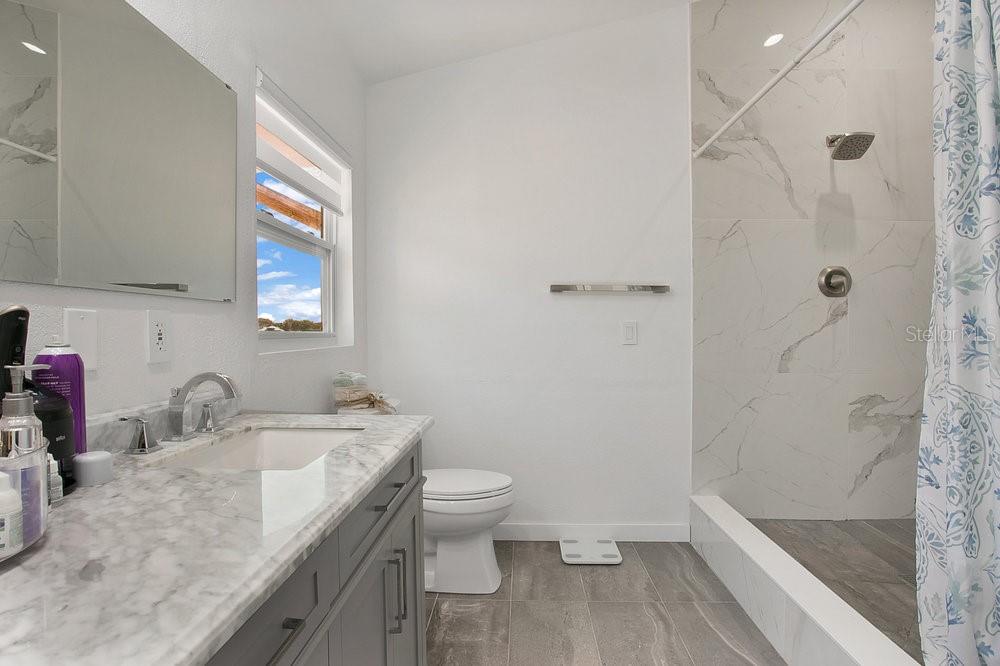 255 Deer Isle Dr