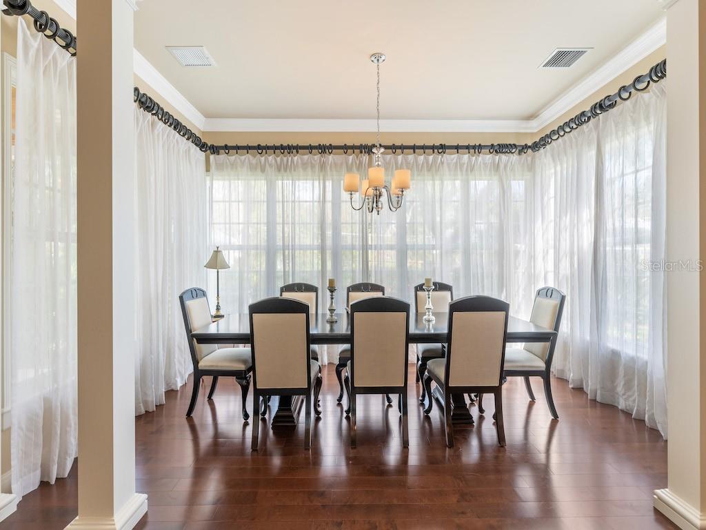 1516 W Camino Del Rio