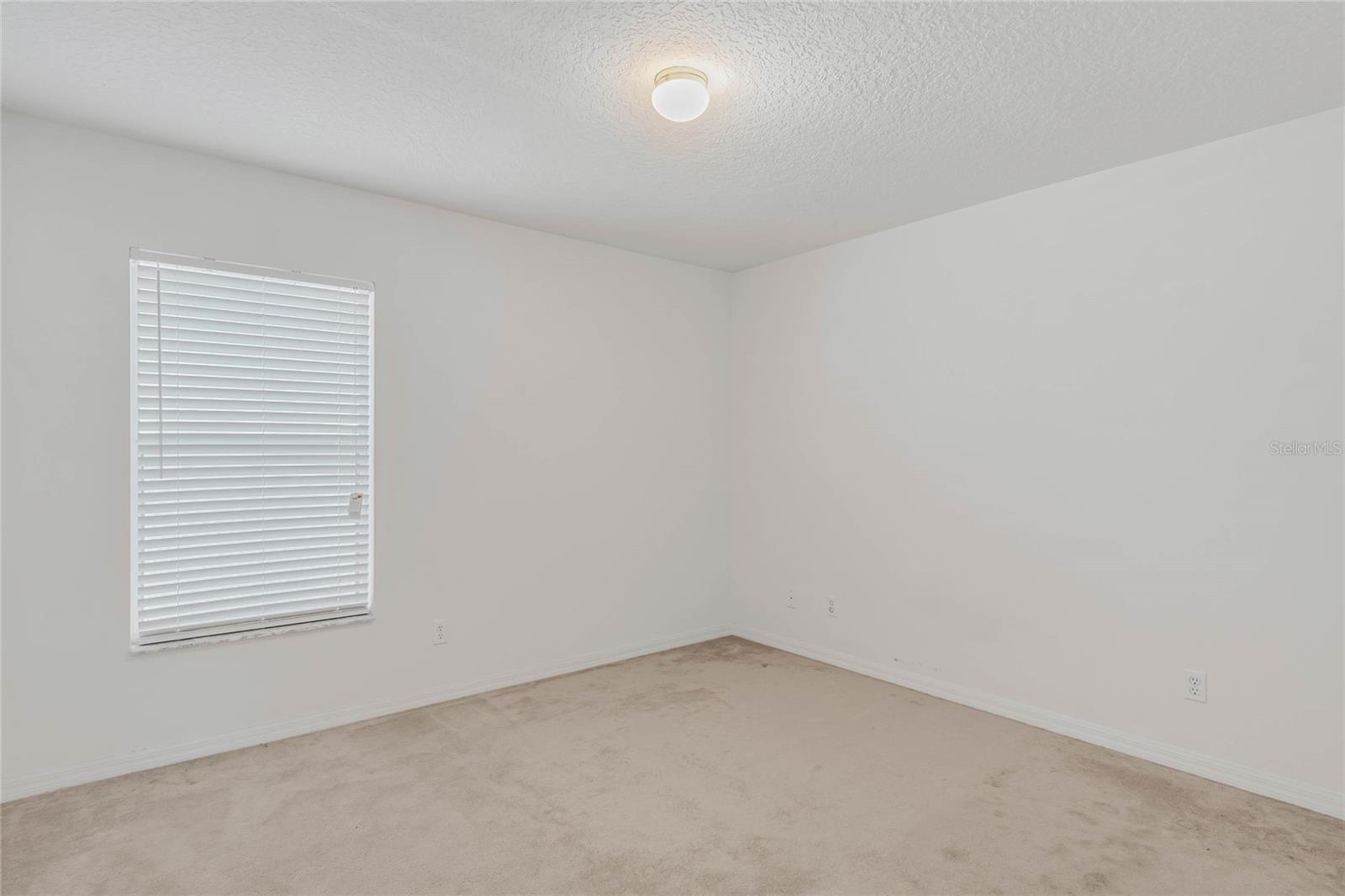 350 Willowbay Ridge St