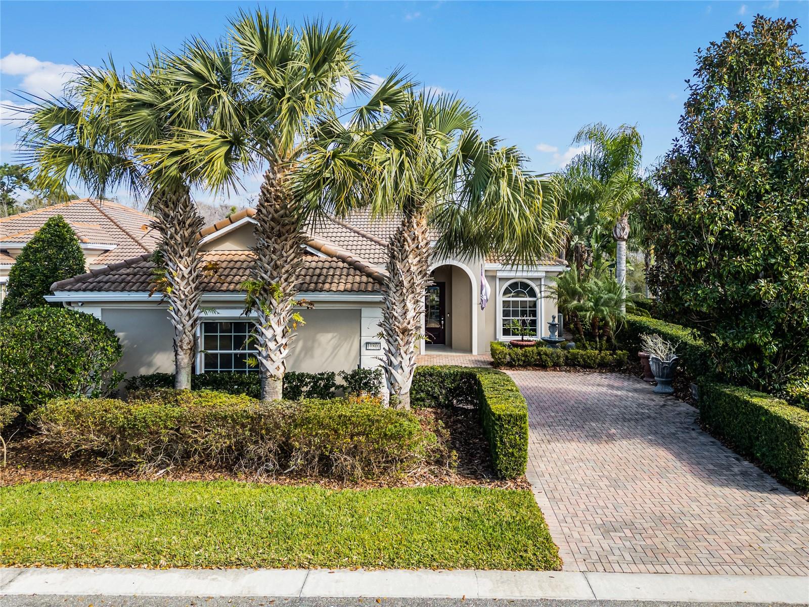 11800 Zelkova Ln