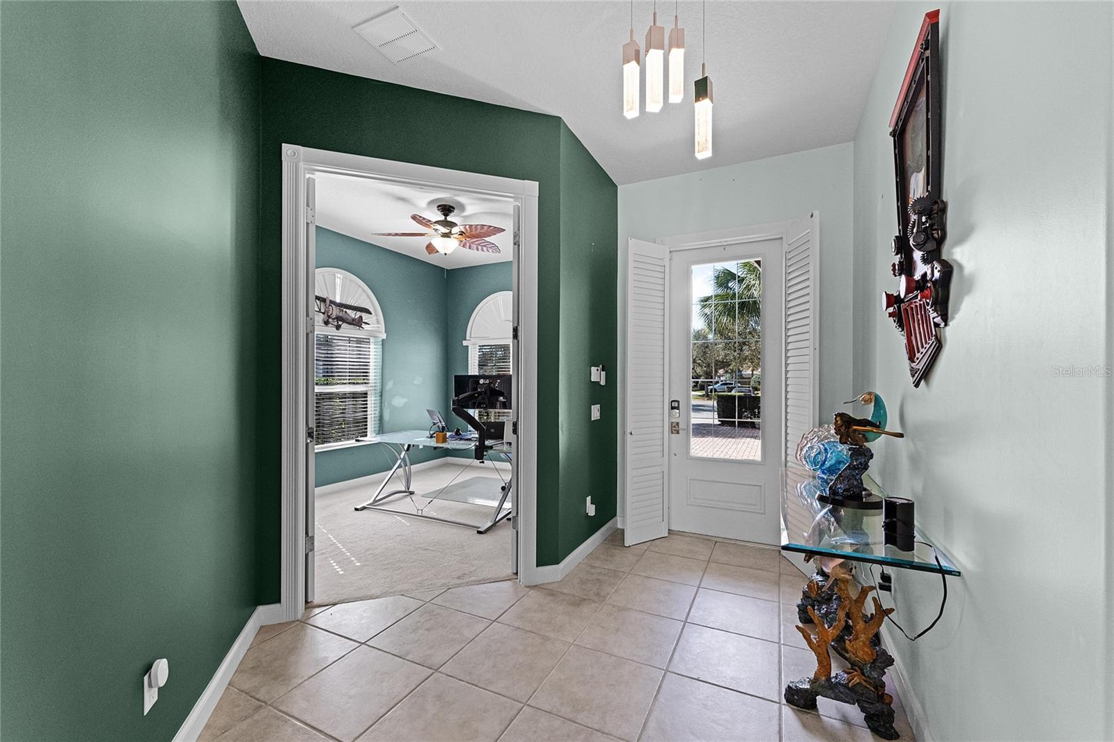 11800 Zelkova Ln