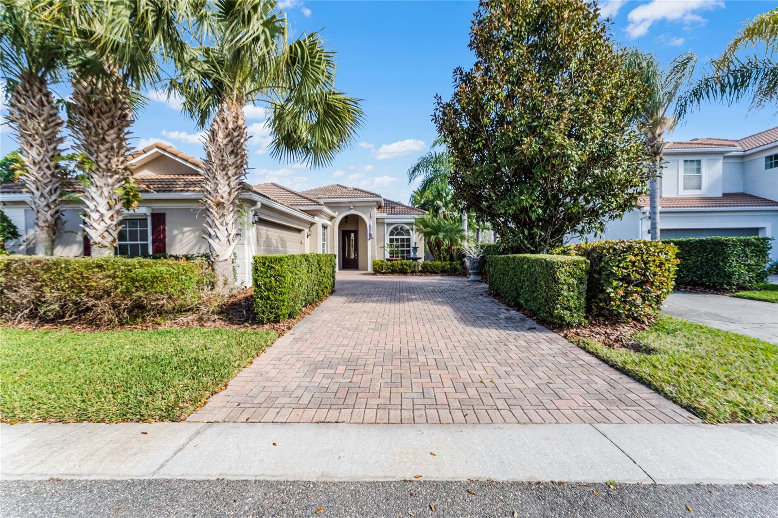 11800 Zelkova Ln