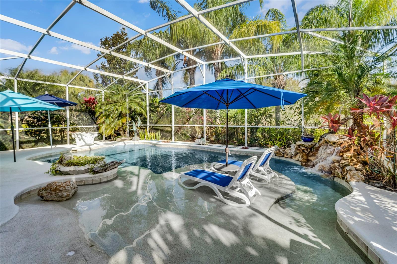 11800 Zelkova Ln