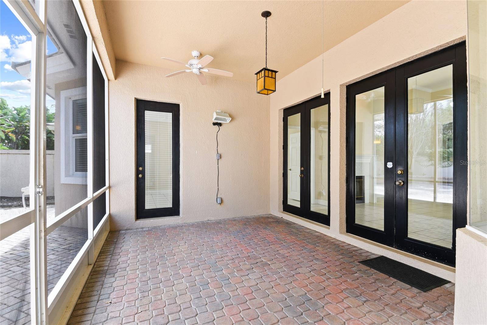 10507 Holly Crest Dr