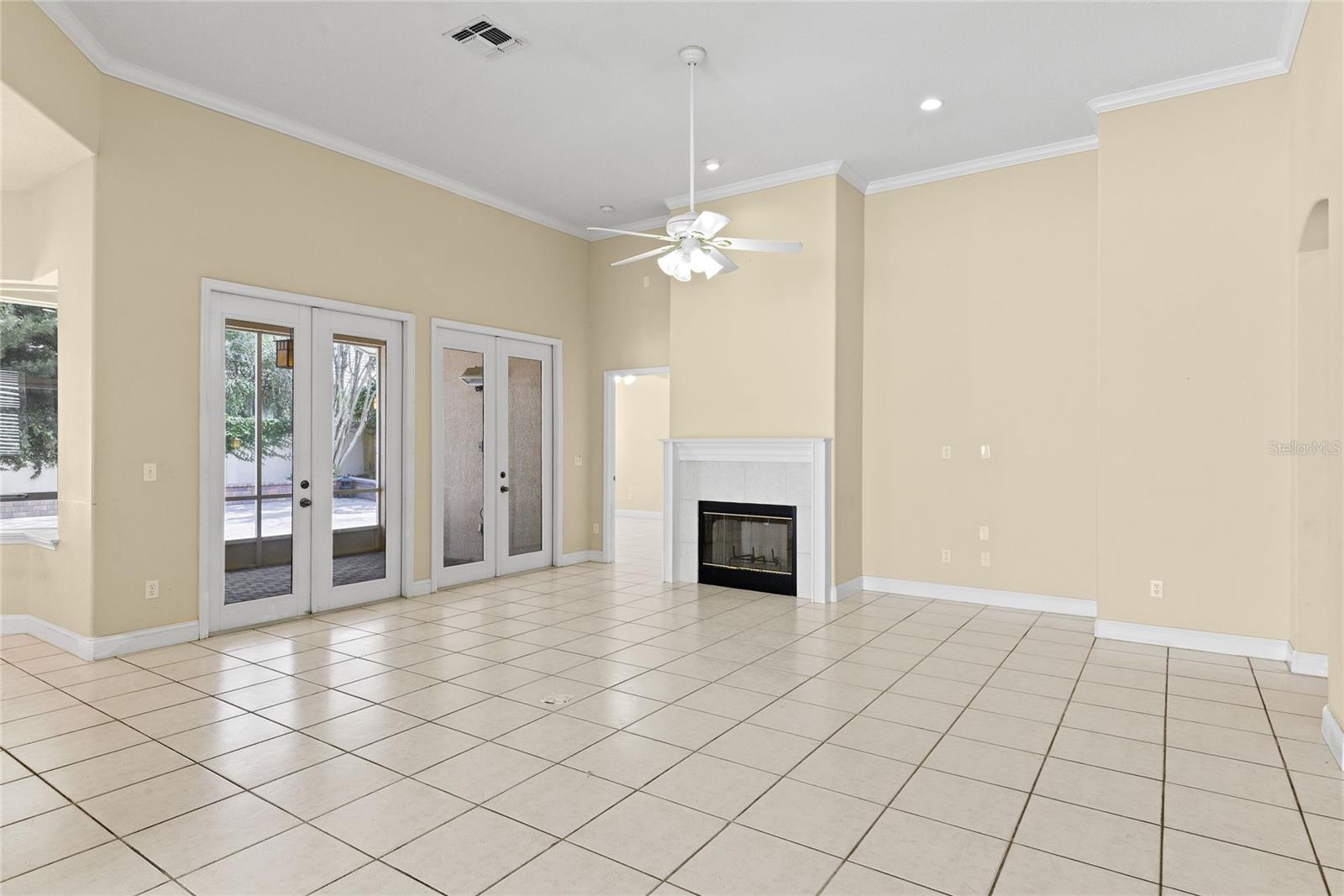 10507 Holly Crest Dr