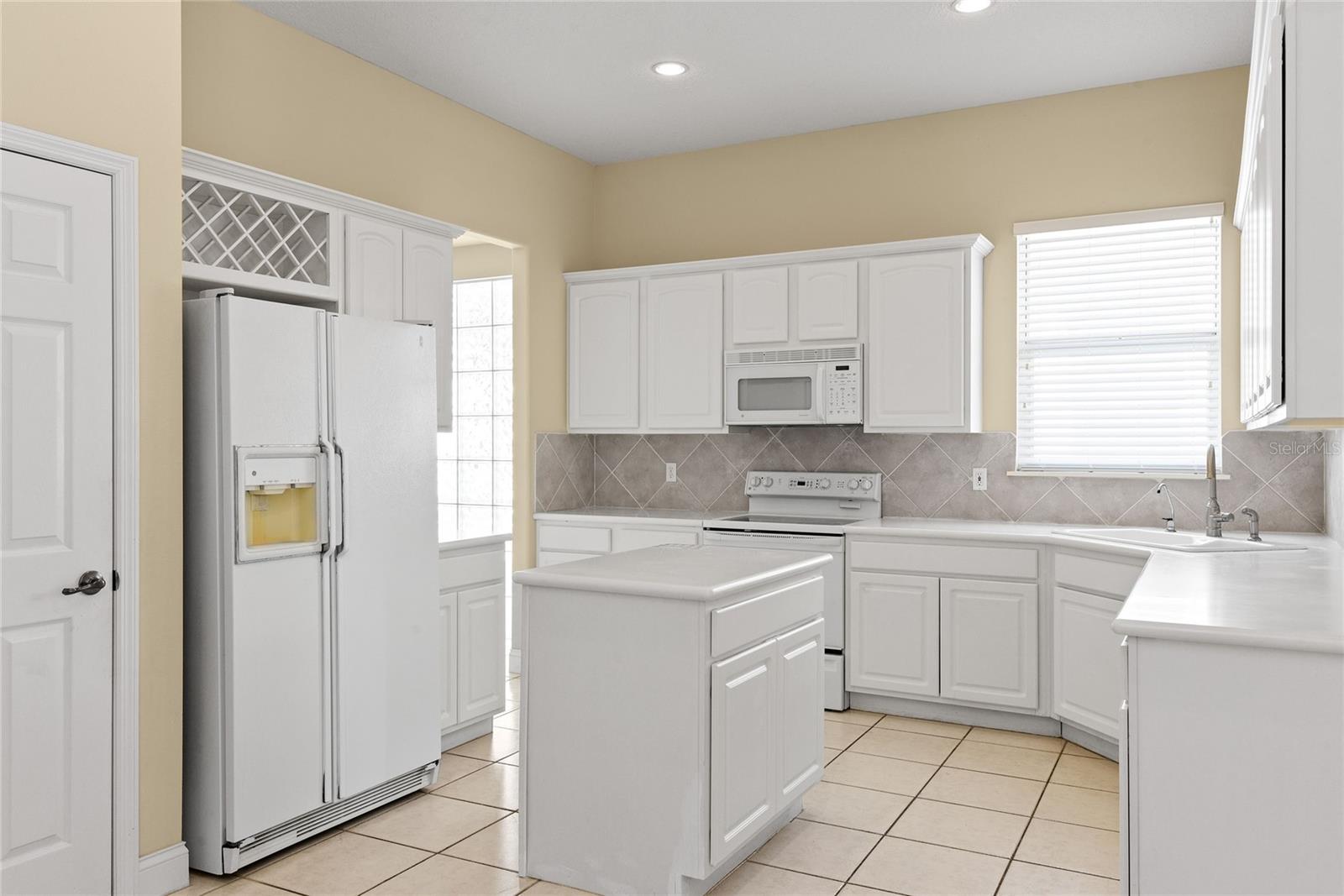 10507 Holly Crest Dr