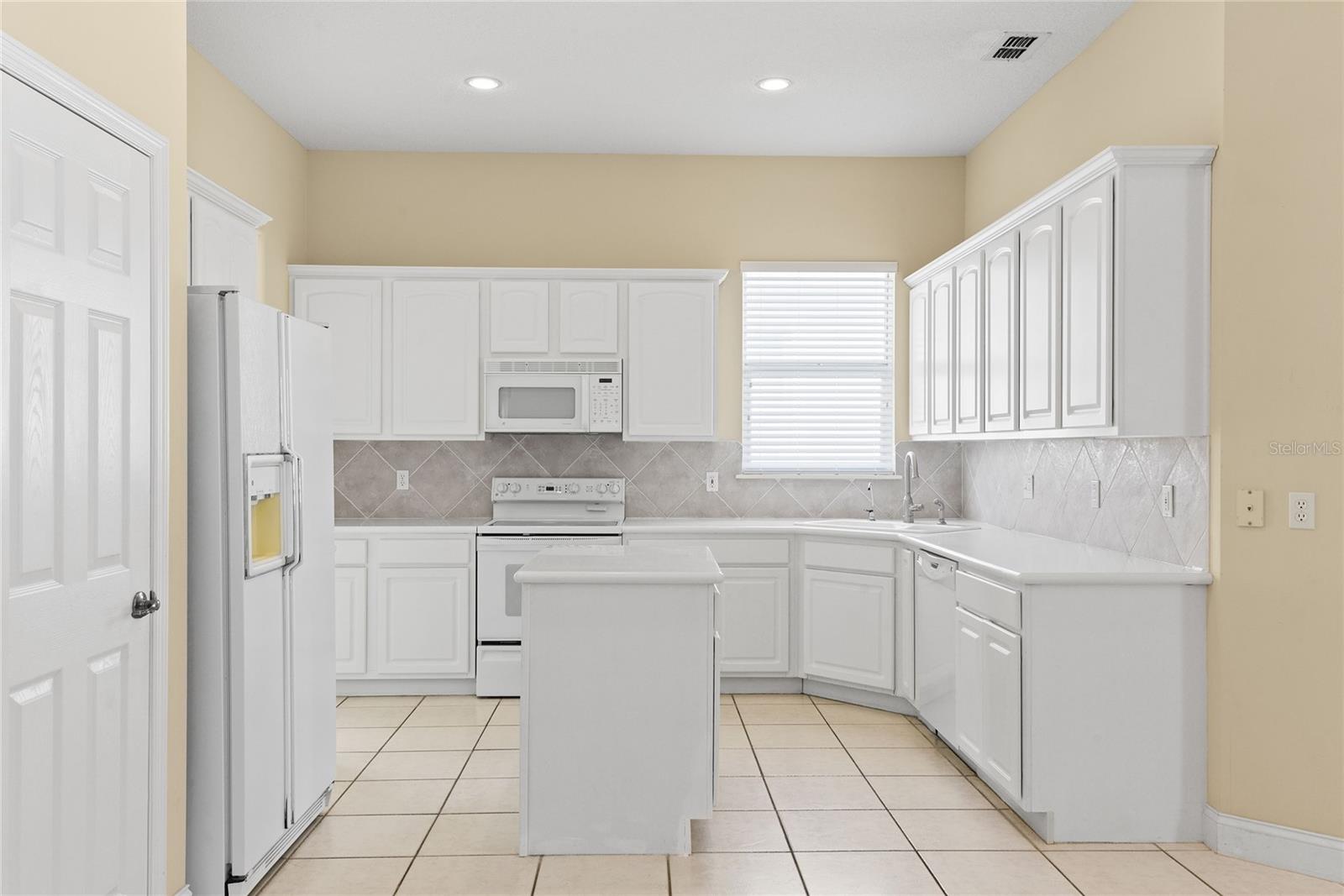 10507 Holly Crest Dr