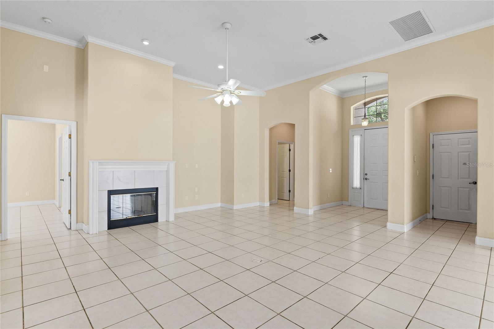 10507 Holly Crest Dr