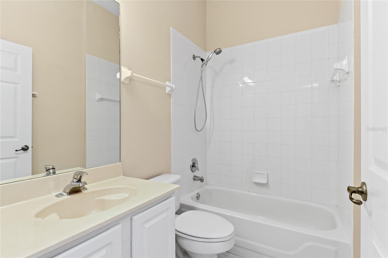 10507 Holly Crest Dr