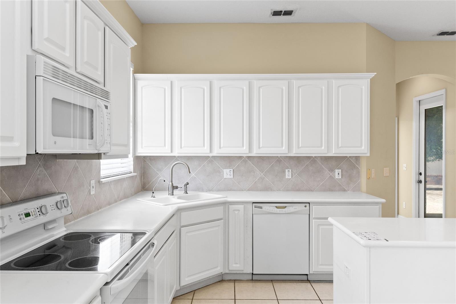 10507 Holly Crest Dr