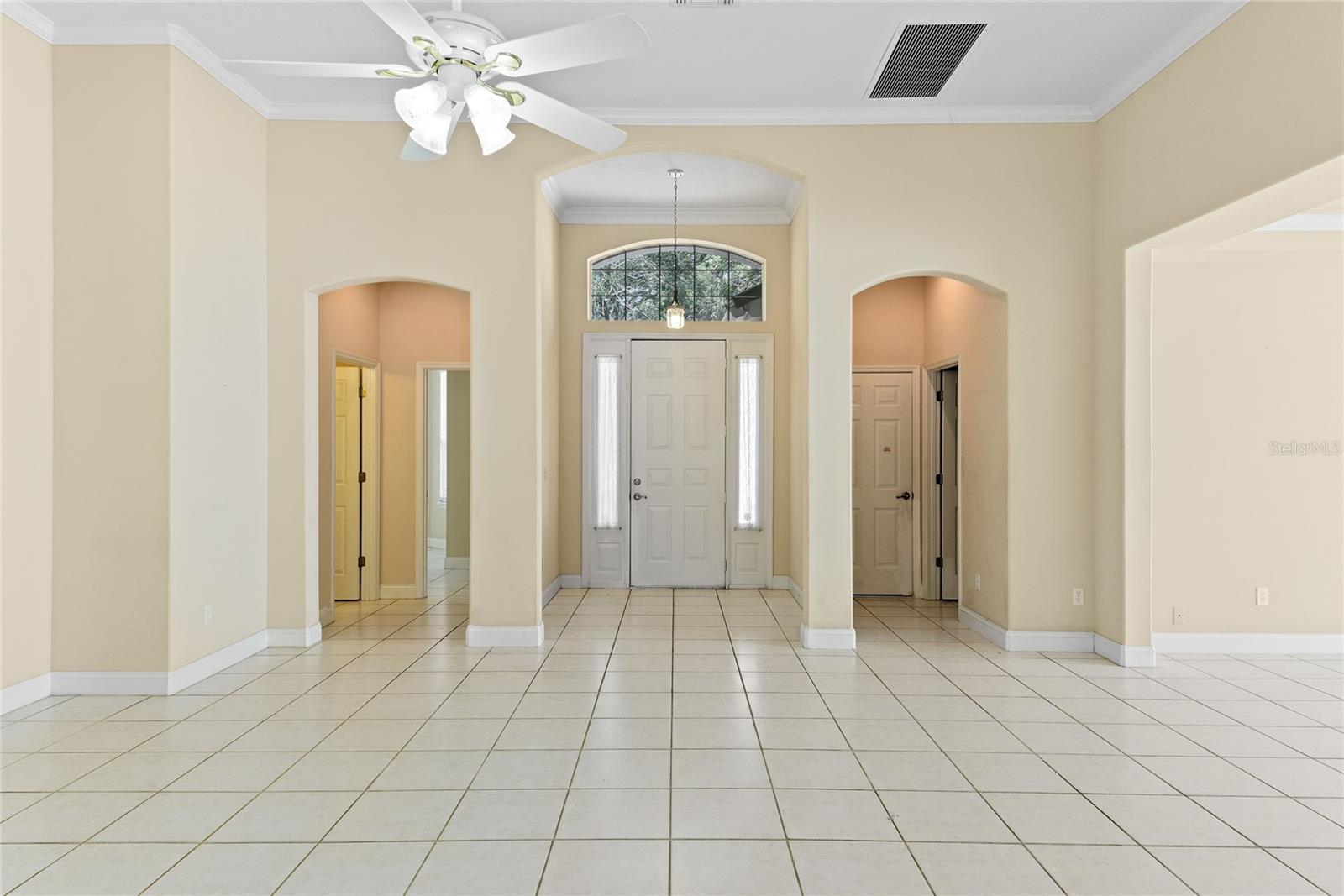 10507 Holly Crest Dr