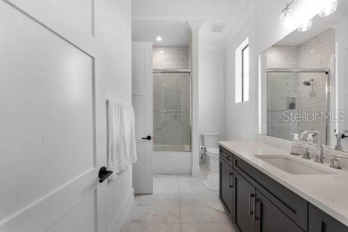 2516 Windermere Reserve Ct