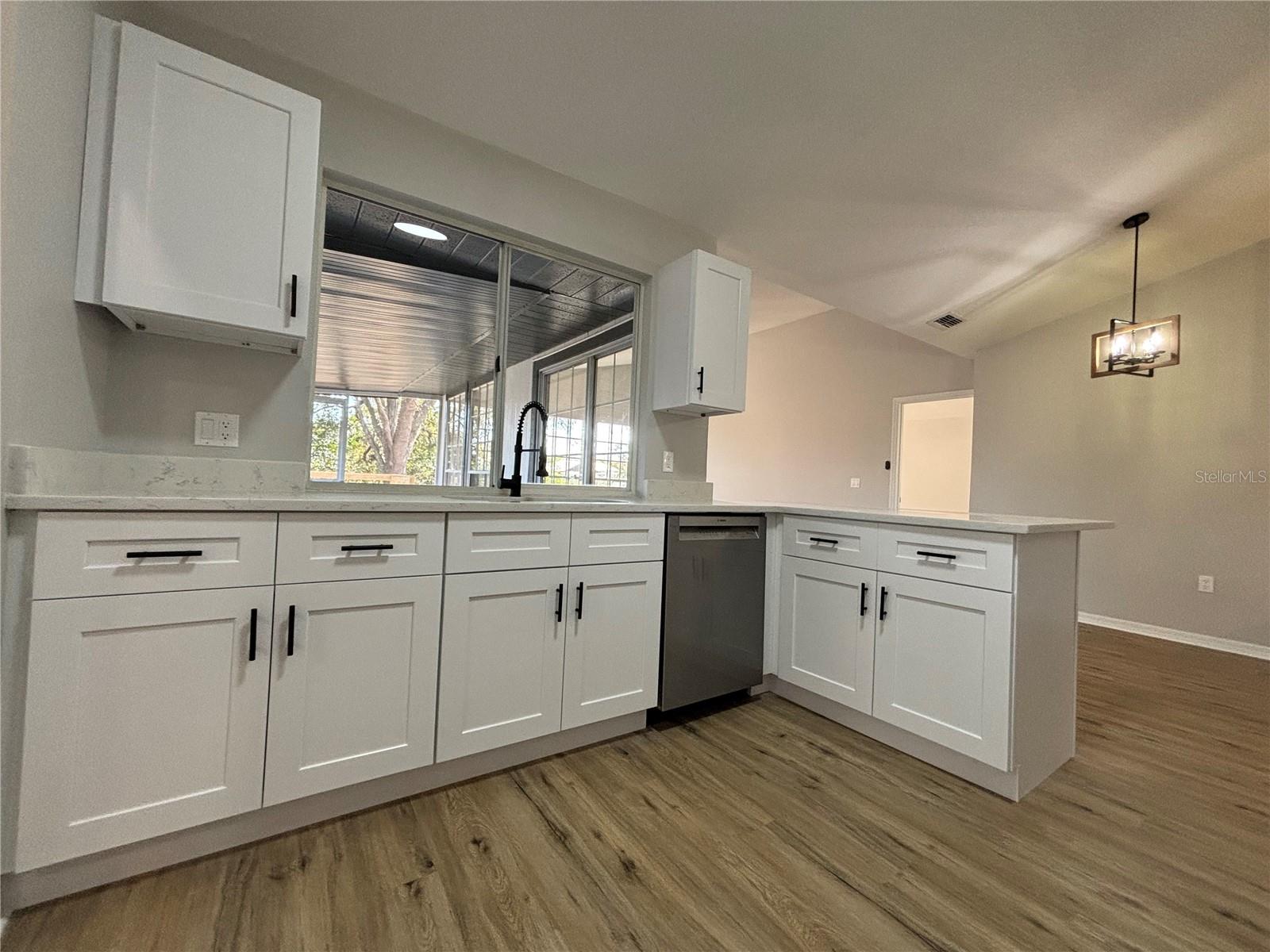 15 Surrey Rd