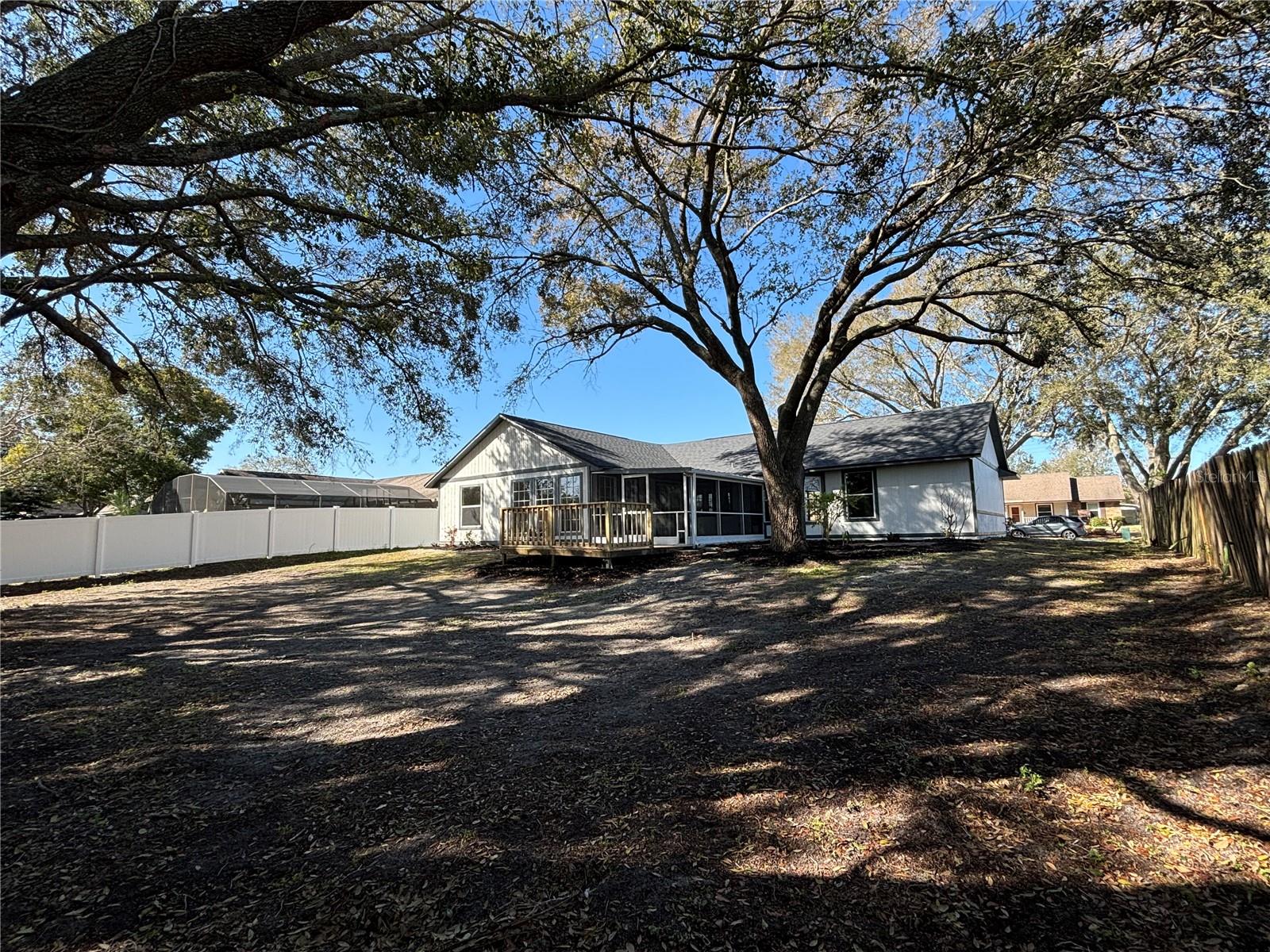15 Surrey Rd