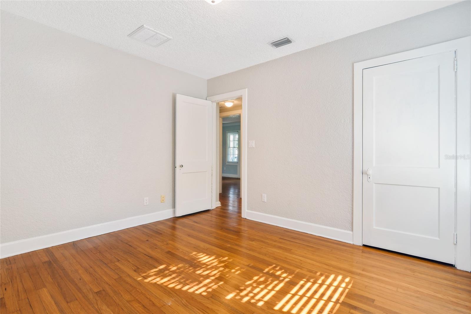 750 Royal Palm Ct