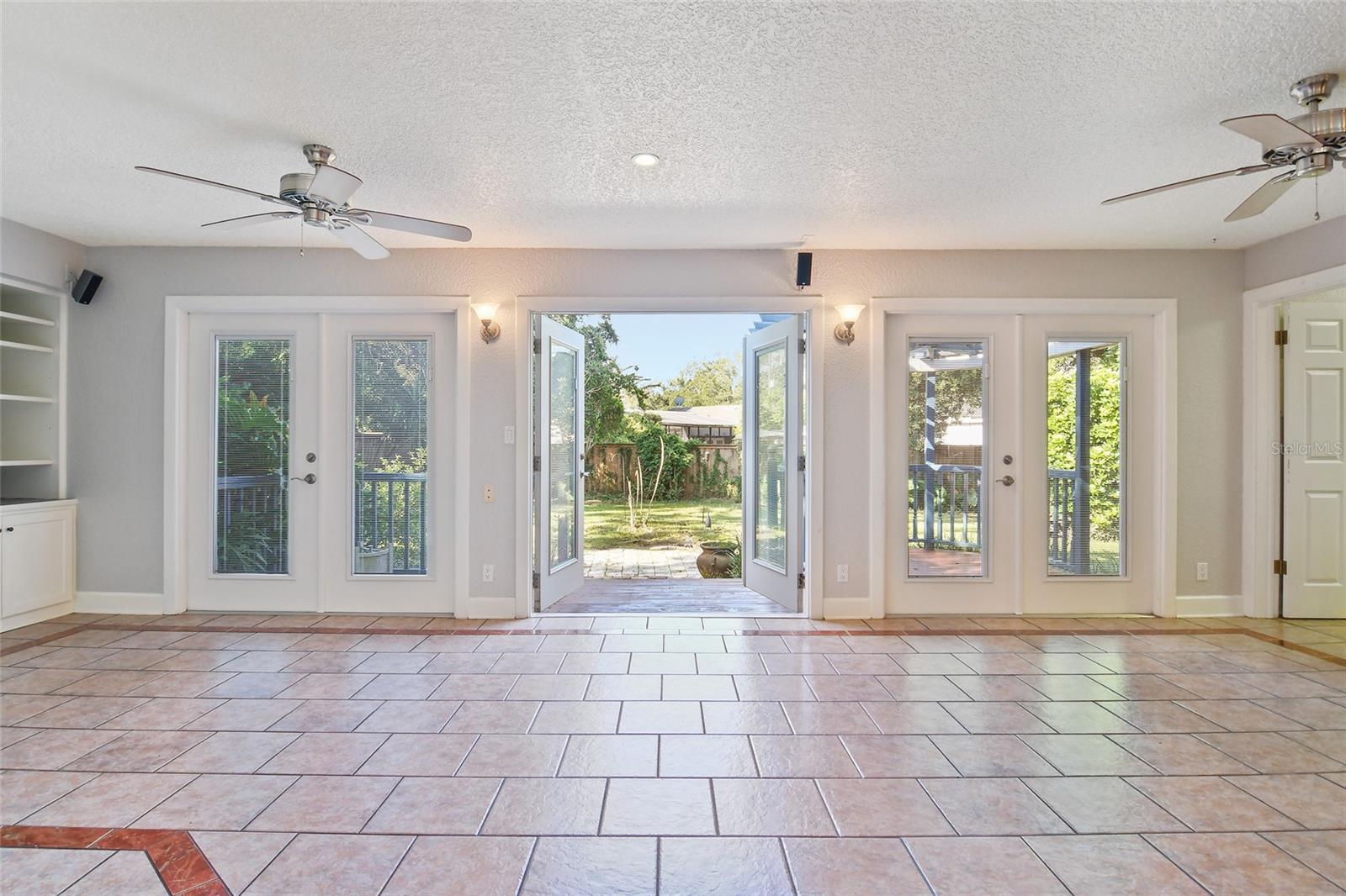 750 Royal Palm Ct