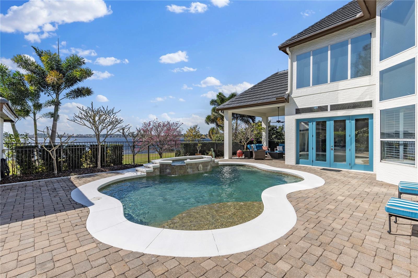 12537 Magnolia Cove Ct