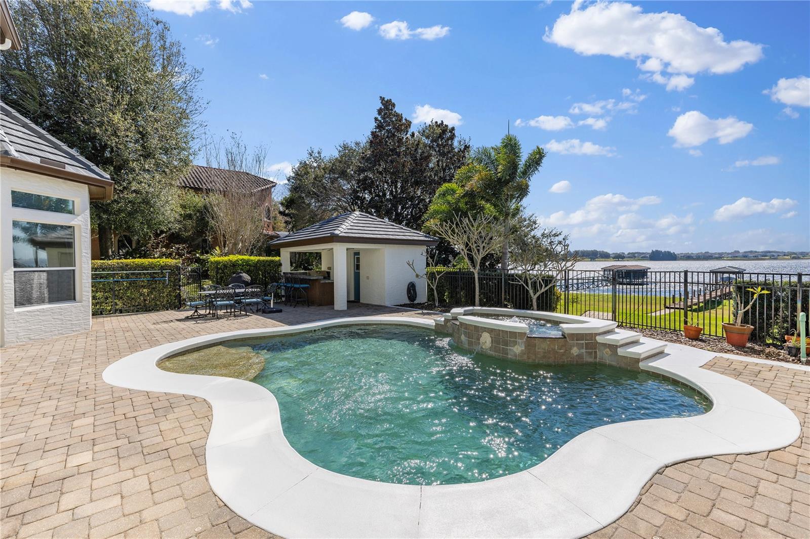 12537 Magnolia Cove Ct