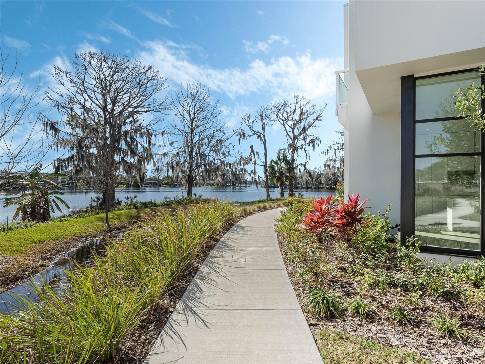 1808 Mondrian Cir