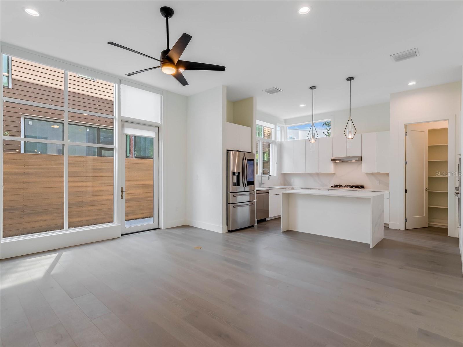 1808 Mondrian Cir