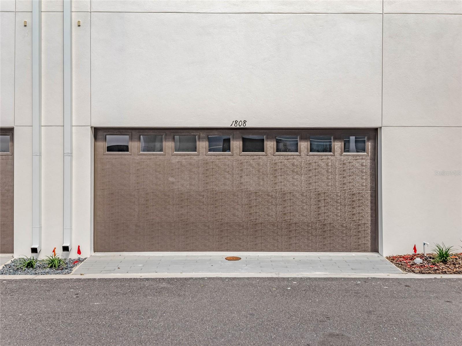 1808 Mondrian Cir