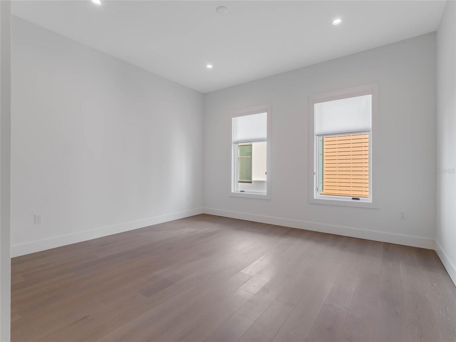1808 Mondrian Cir