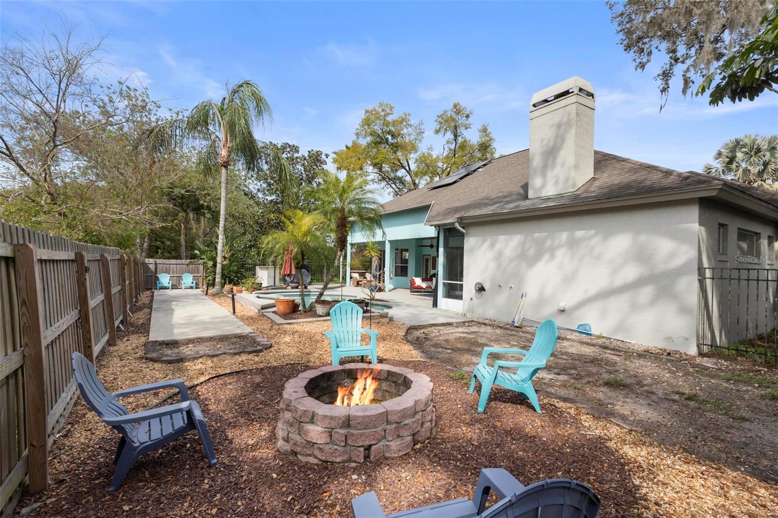 418 Seymoure Ct