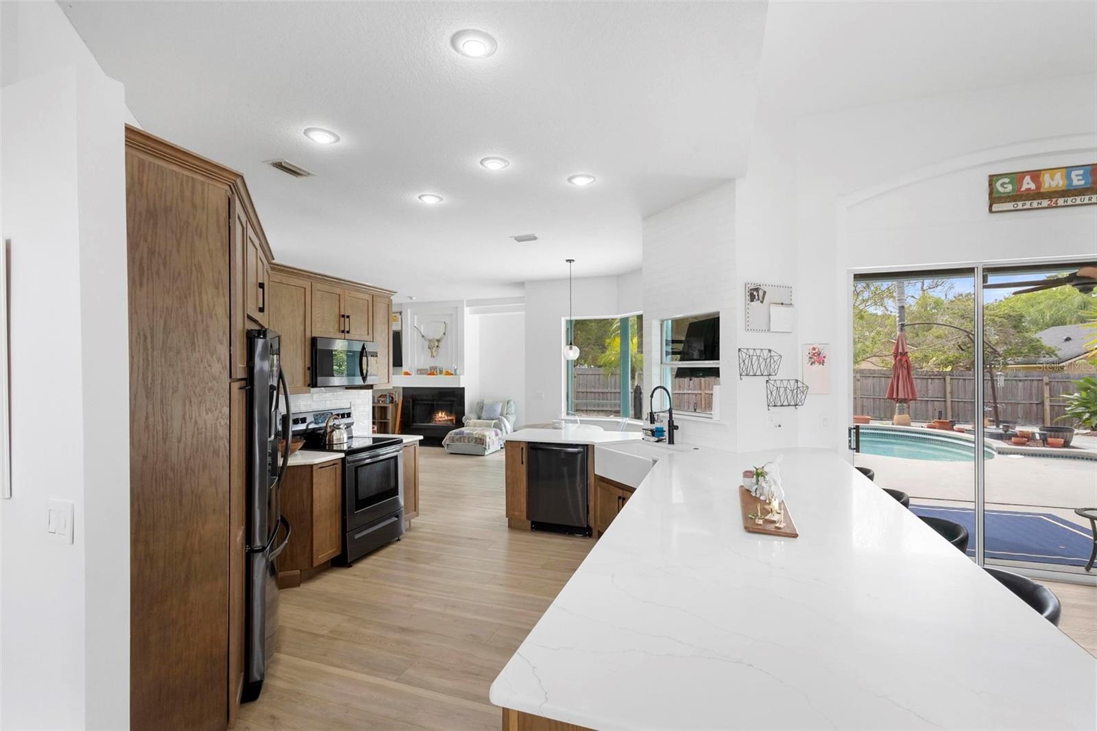 418 Seymoure Ct