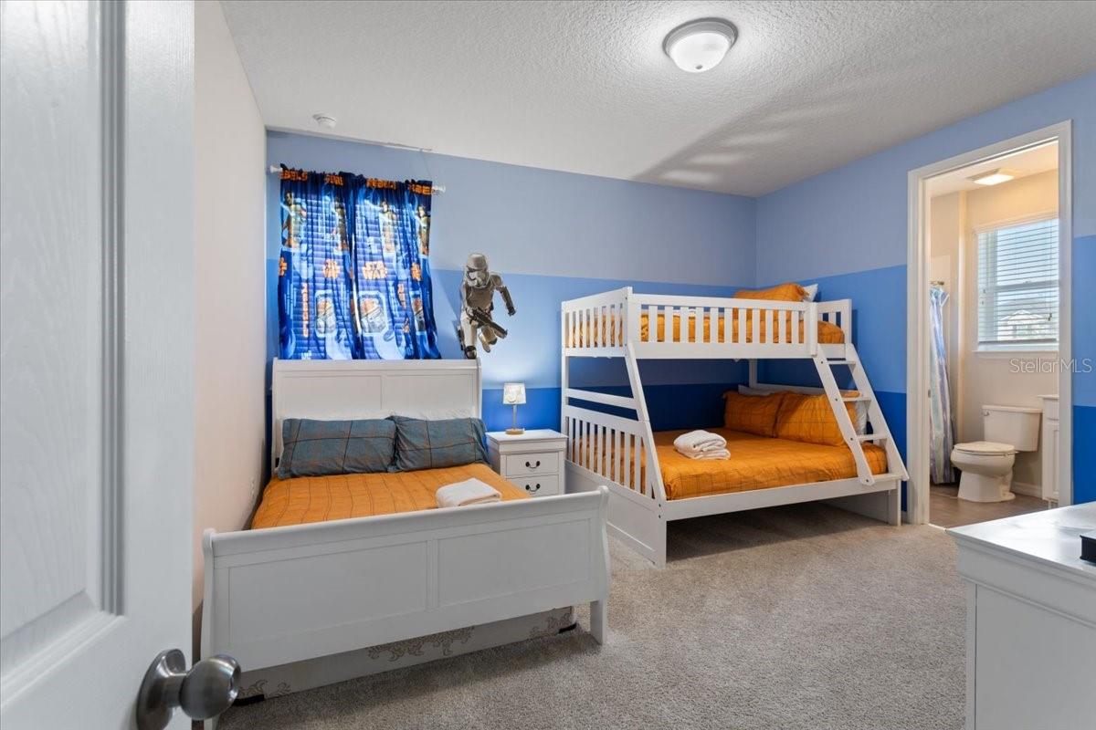 9000 Sunshine Ridge Loop