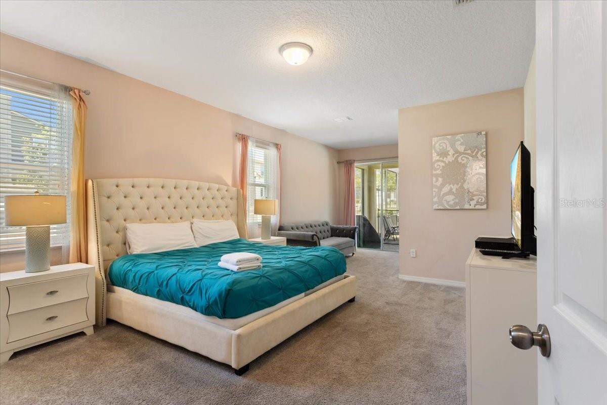 9000 Sunshine Ridge Loop