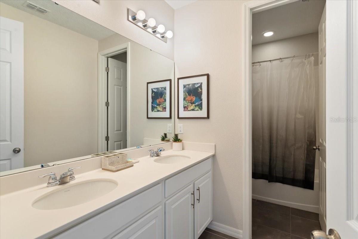 9000 Sunshine Ridge Loop