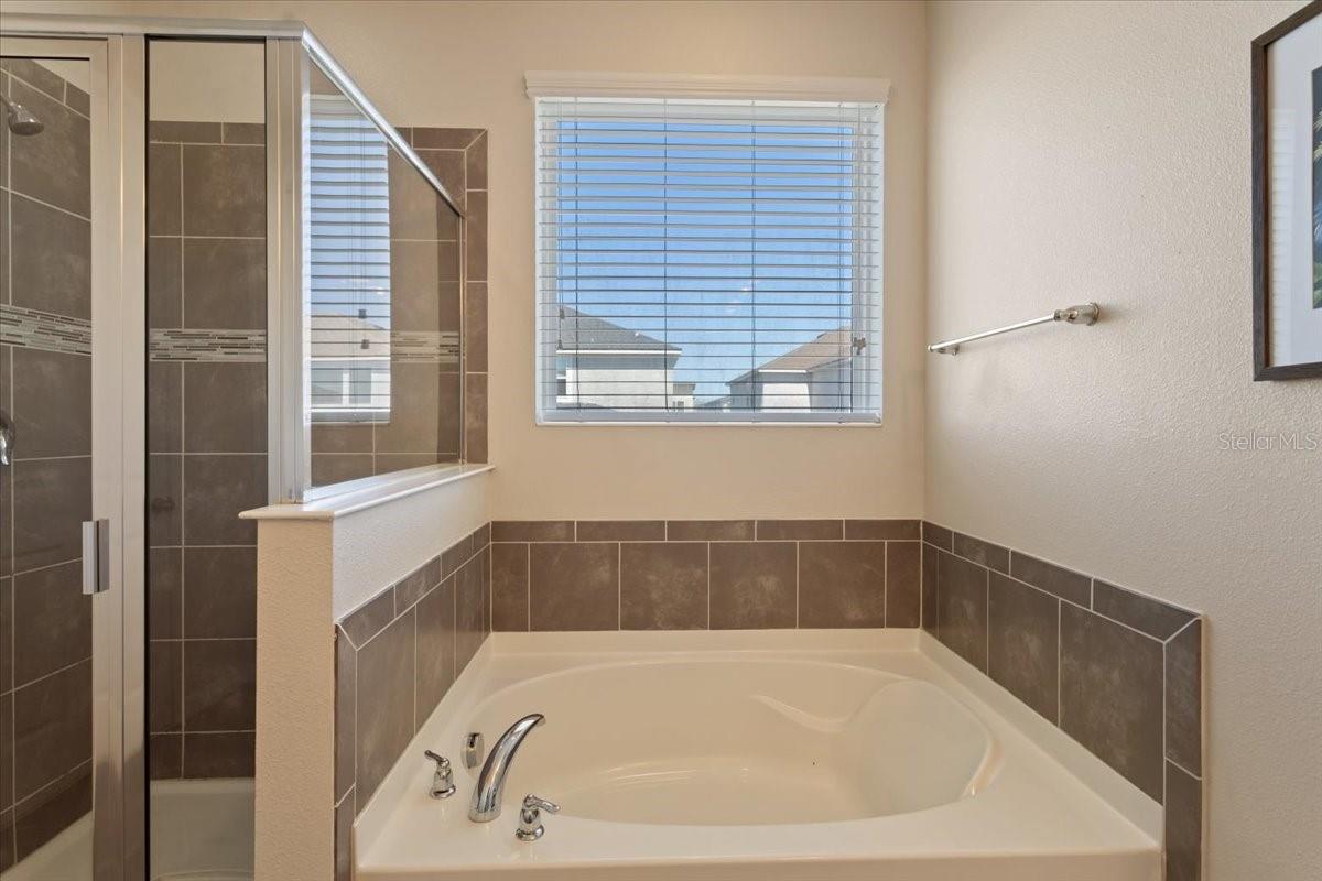 9000 Sunshine Ridge Loop