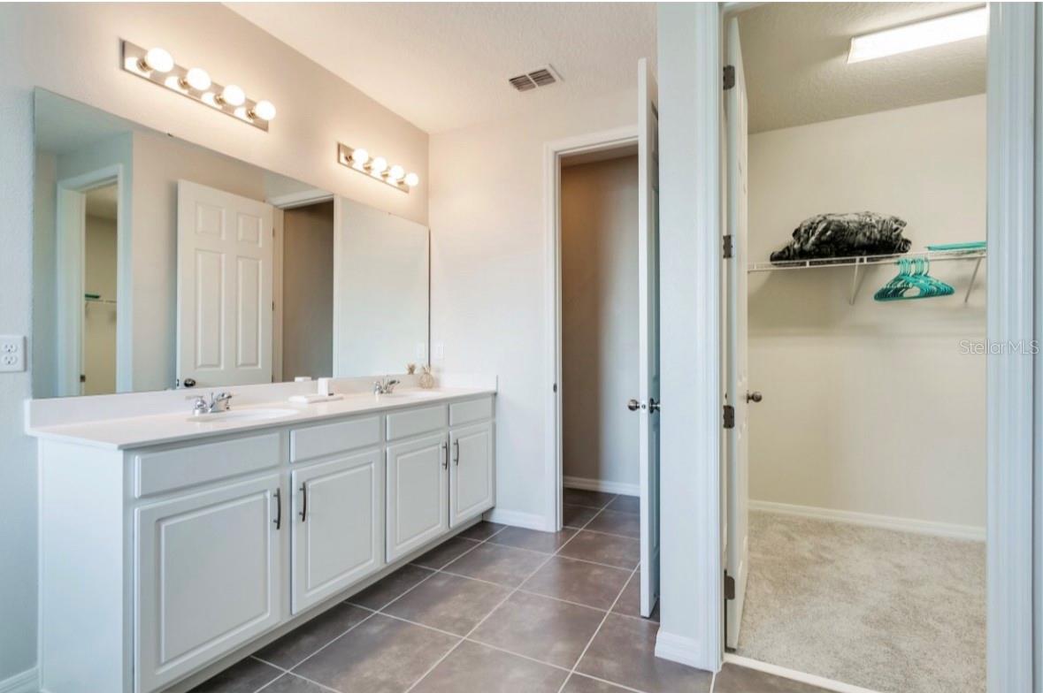 9000 Sunshine Ridge Loop