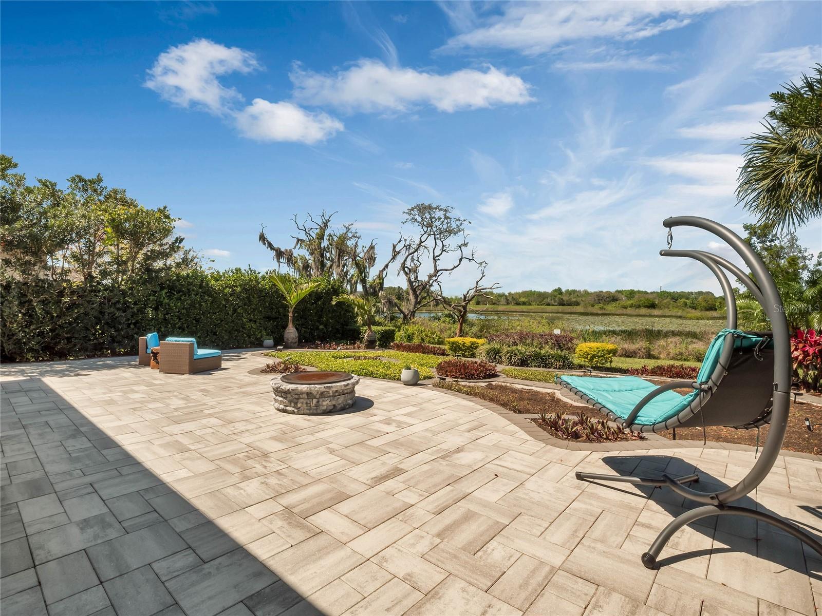 11689 Sprawling Oak Dr