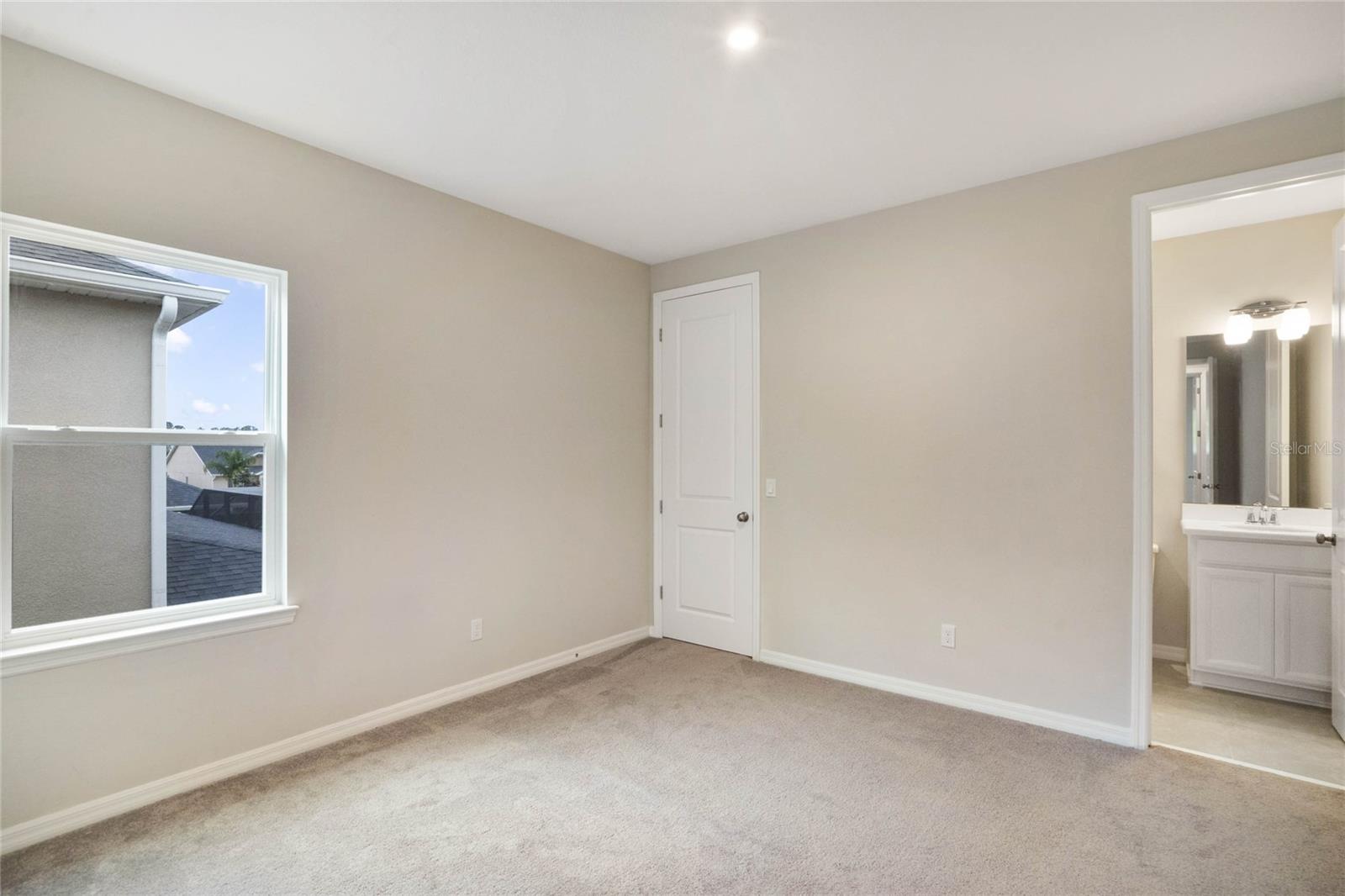 1132 Lakeside Estates Dr