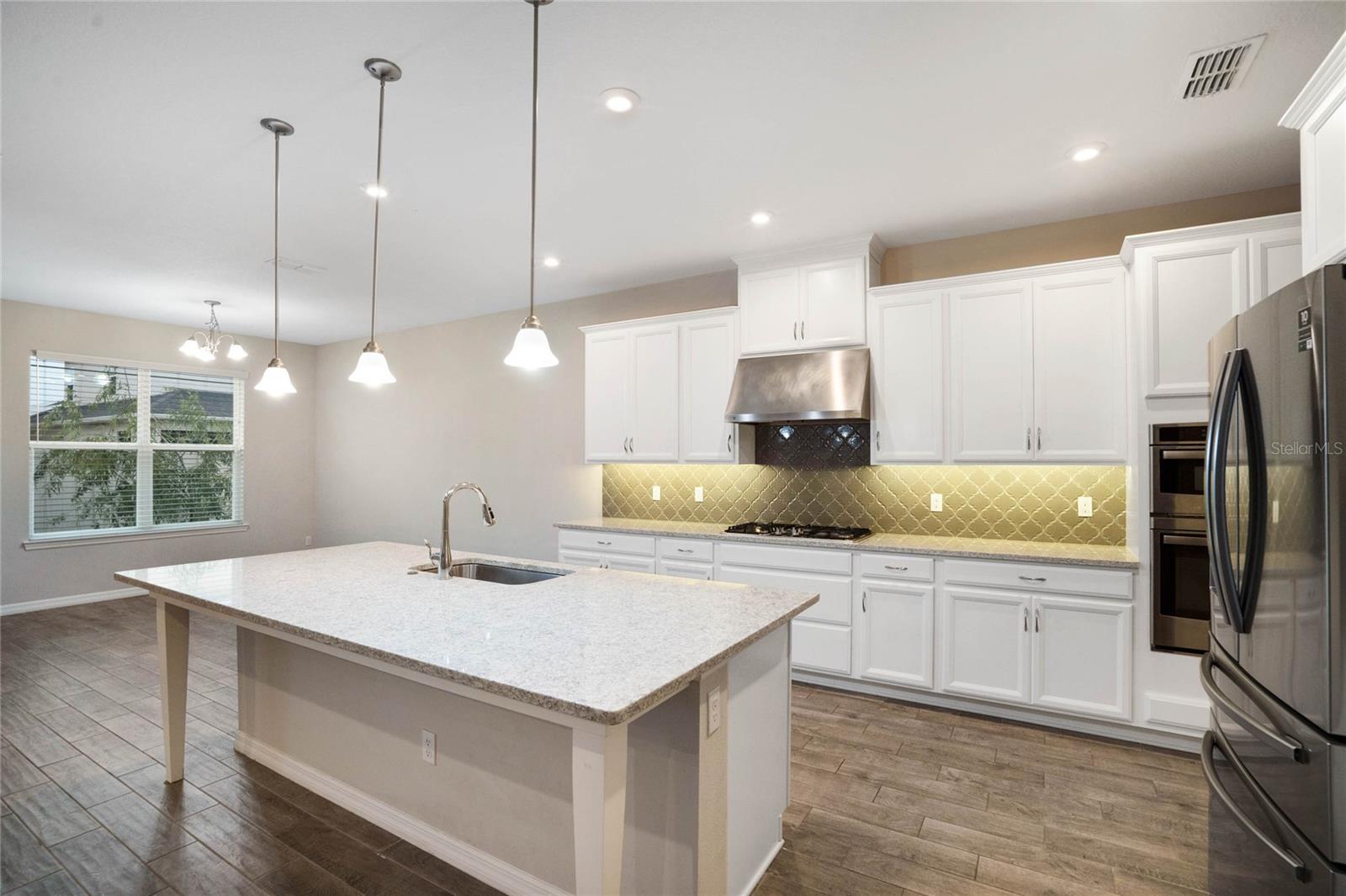 1132 Lakeside Estates Dr