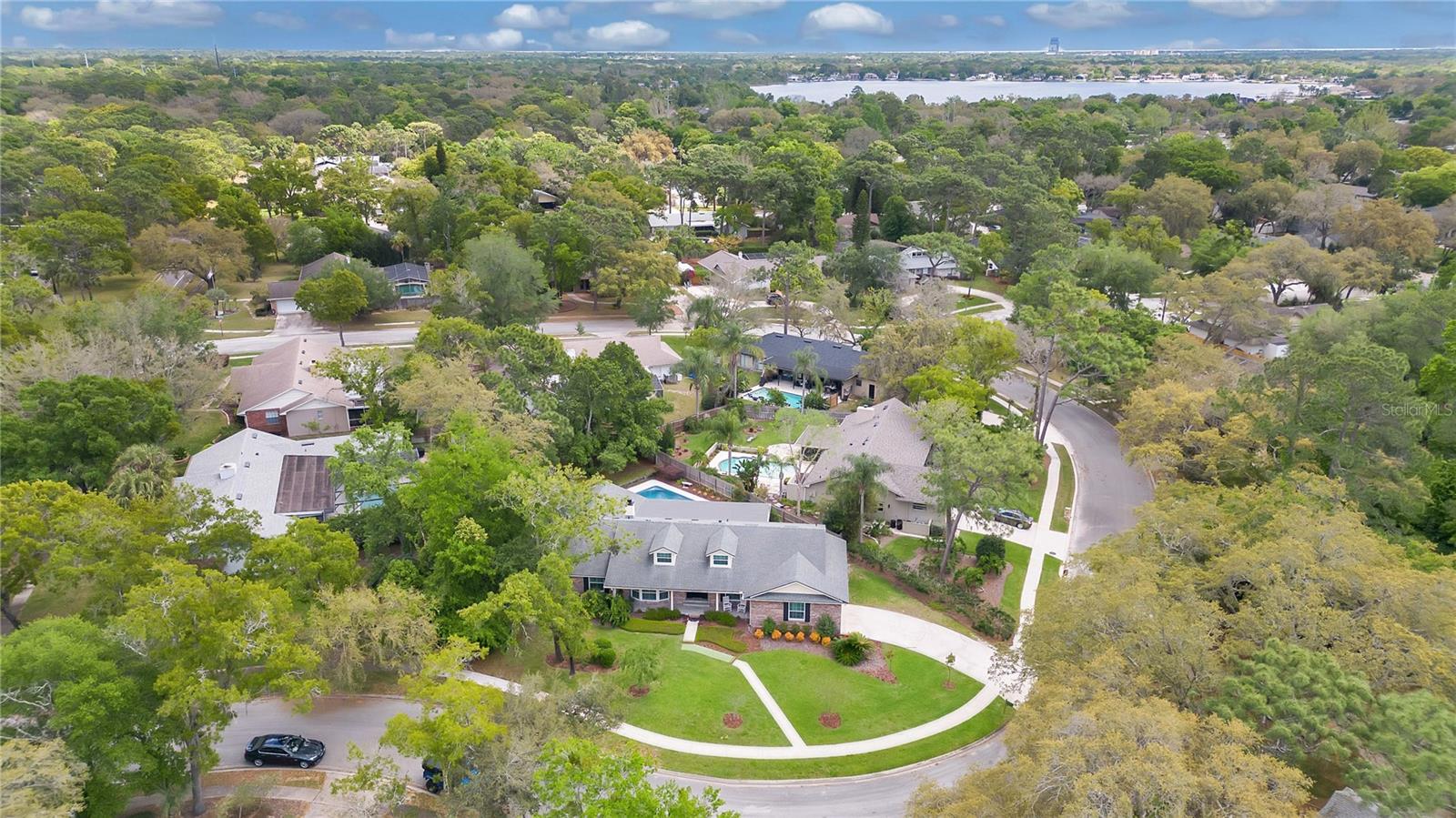 110 Valley Cir