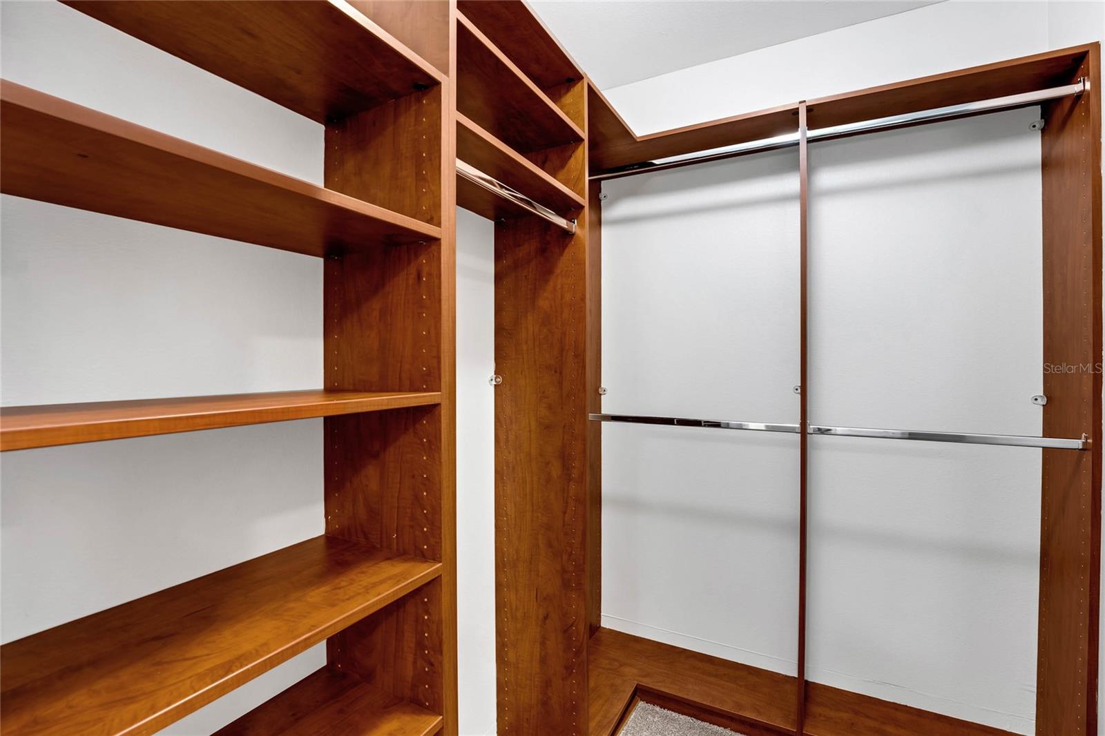 350 Carolina Ave #207