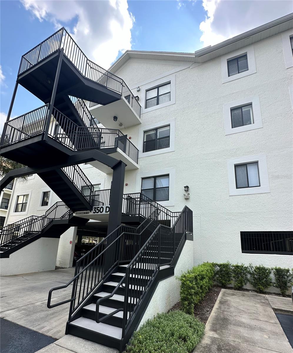 350 Carolina Ave #207