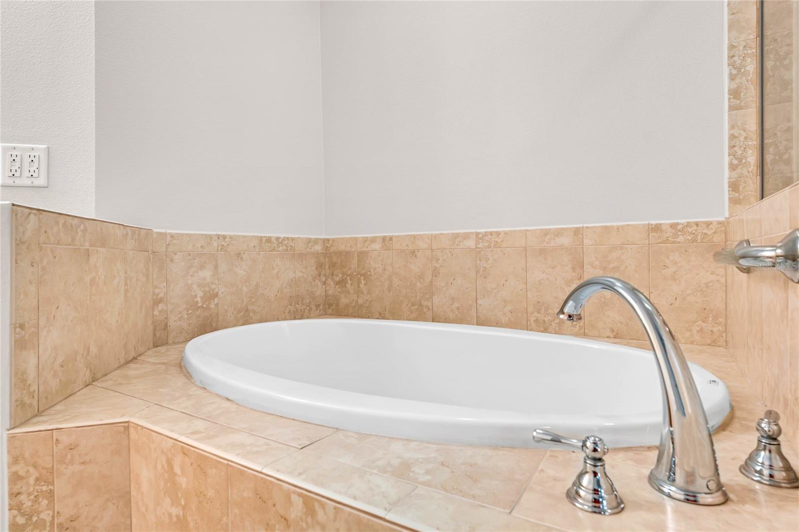 350 Carolina Ave #207