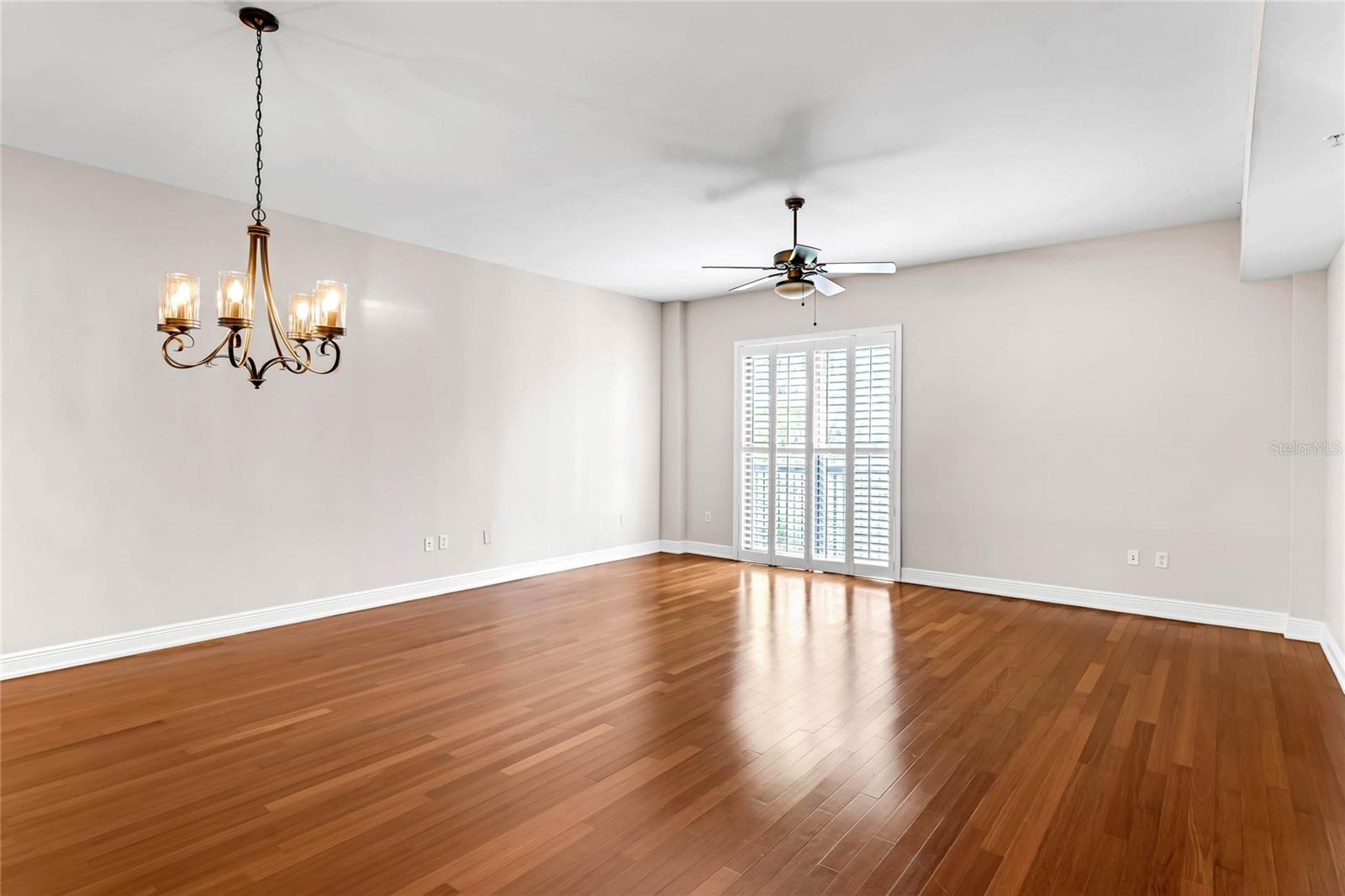 350 Carolina Ave #207