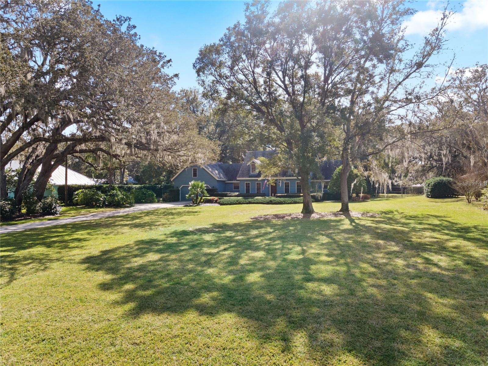 1402 Foxden Rd