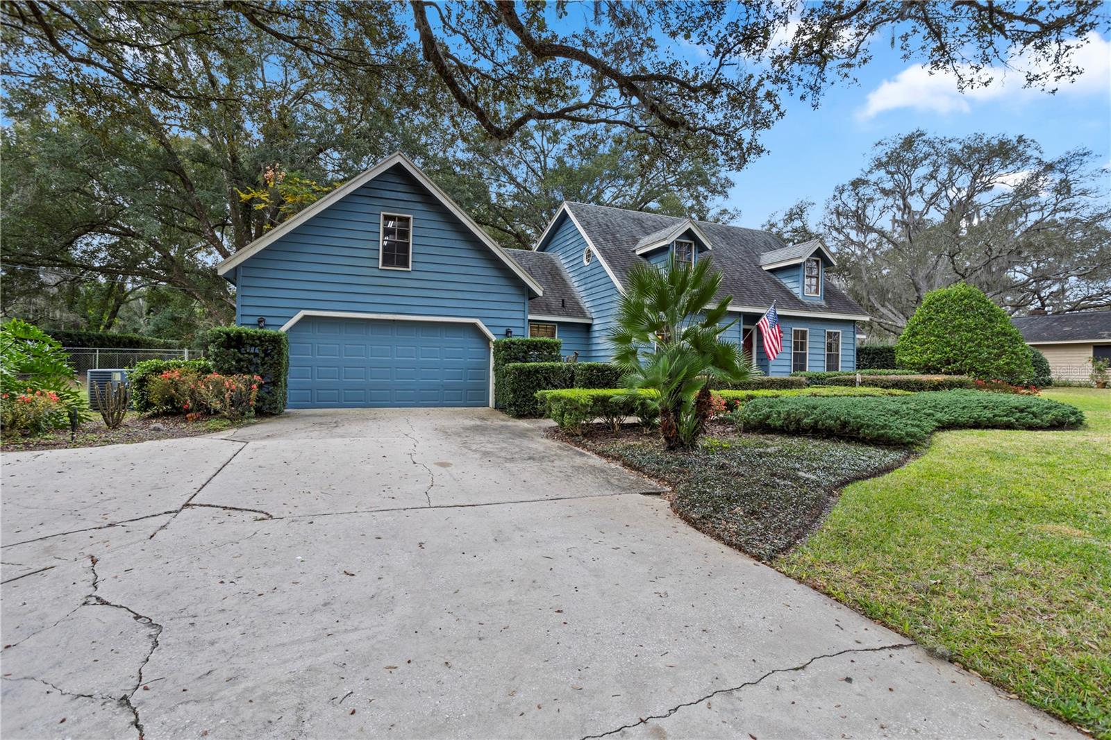 1402 Foxden Rd