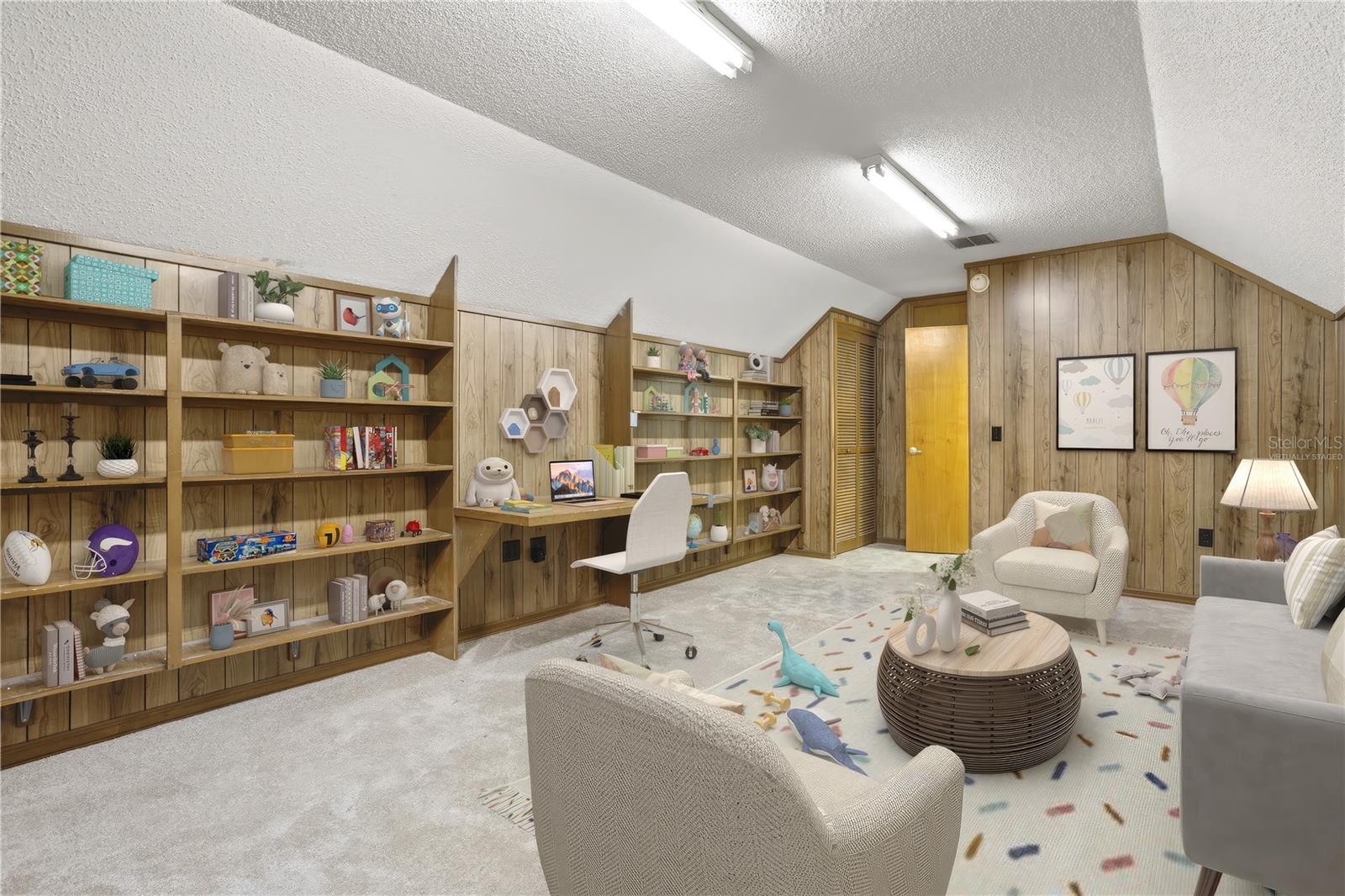 1402 Foxden Rd