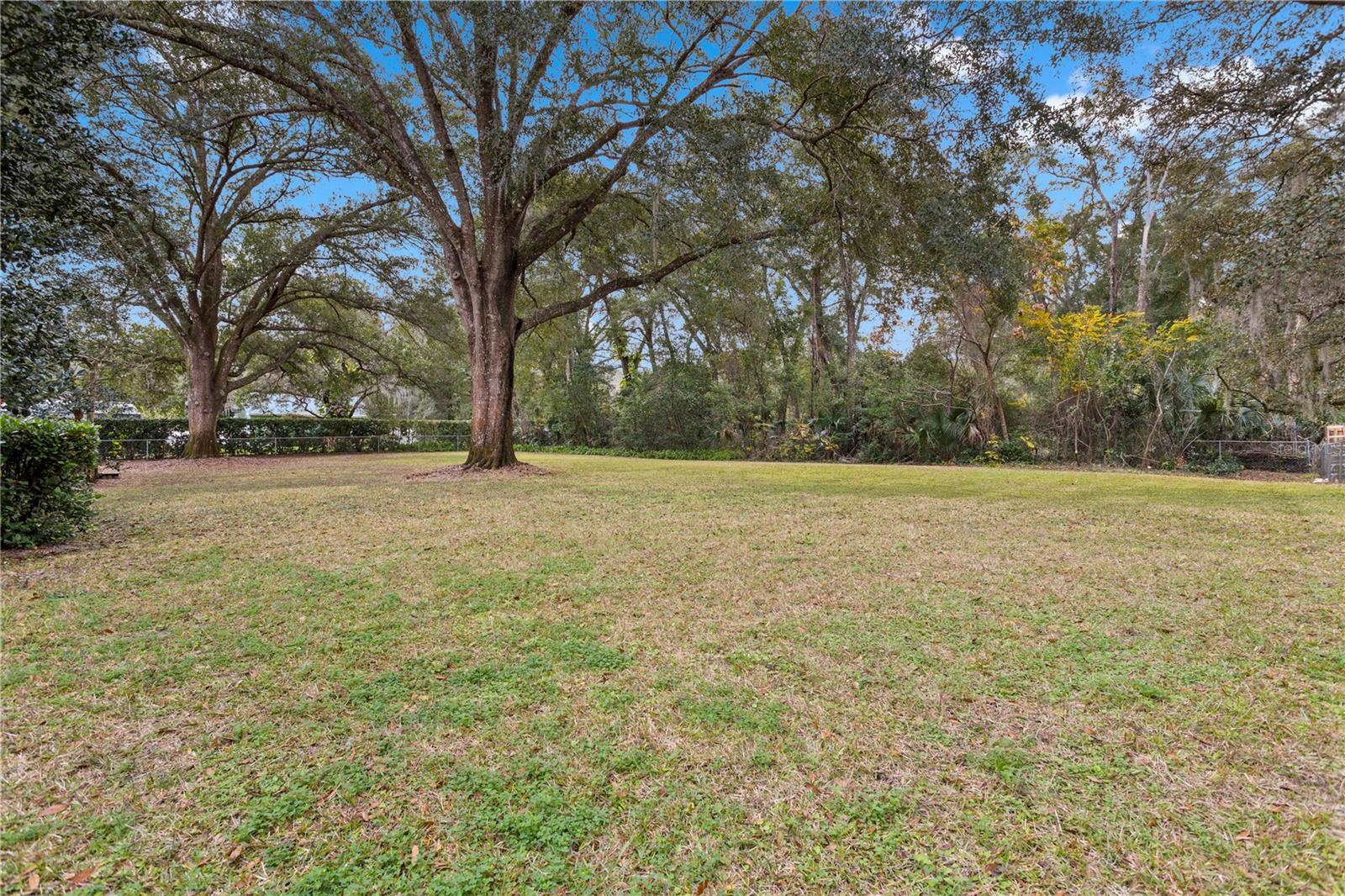 1402 Foxden Rd