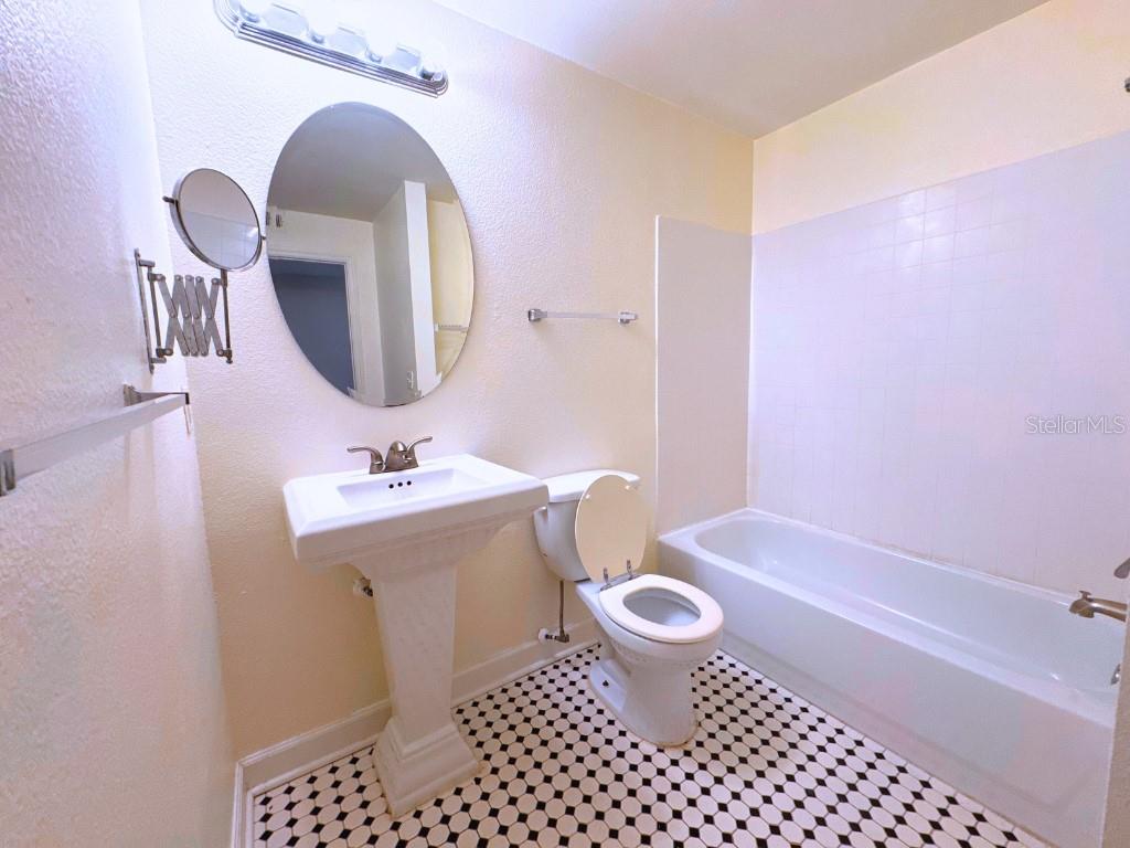 2019 Dixie Belle Dr #V