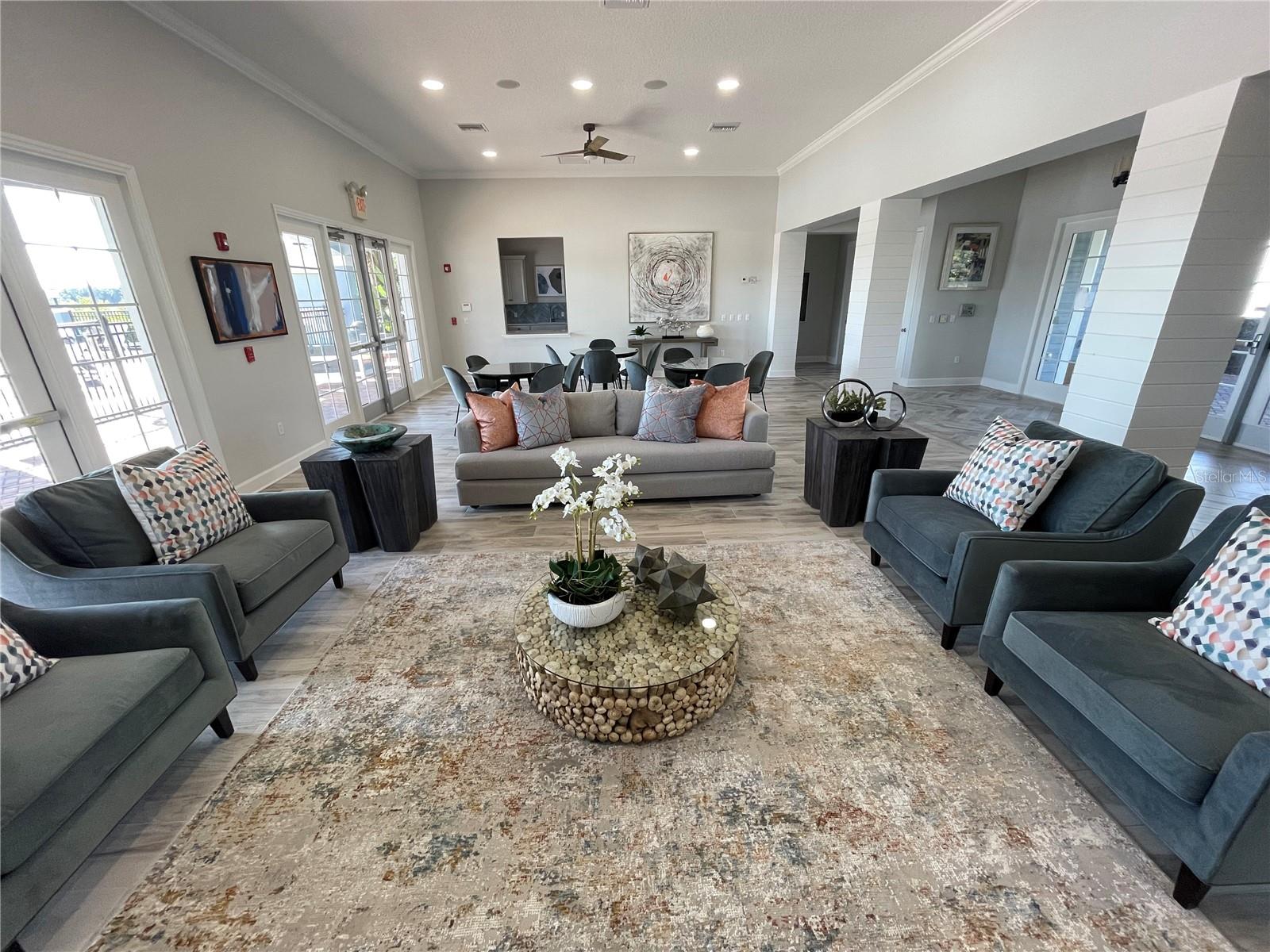 2385 Sirena Ln