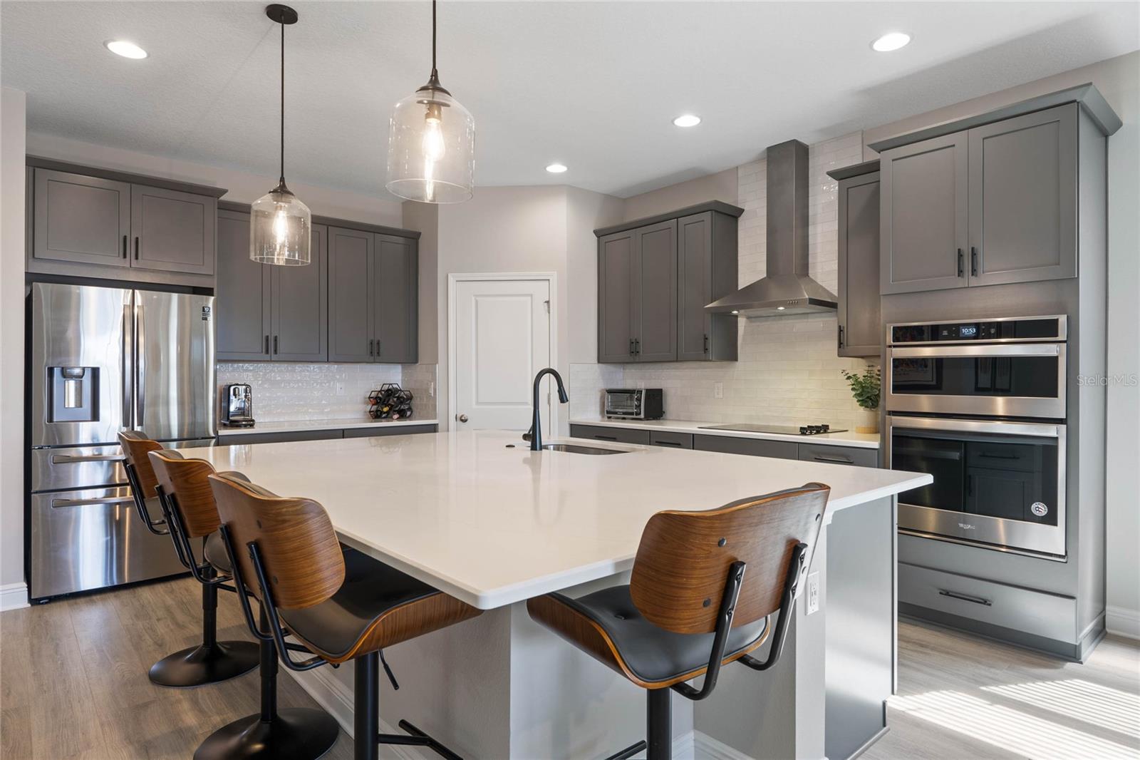 5633 Orange Orchard Dr